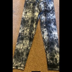 Grey Flower Leggings